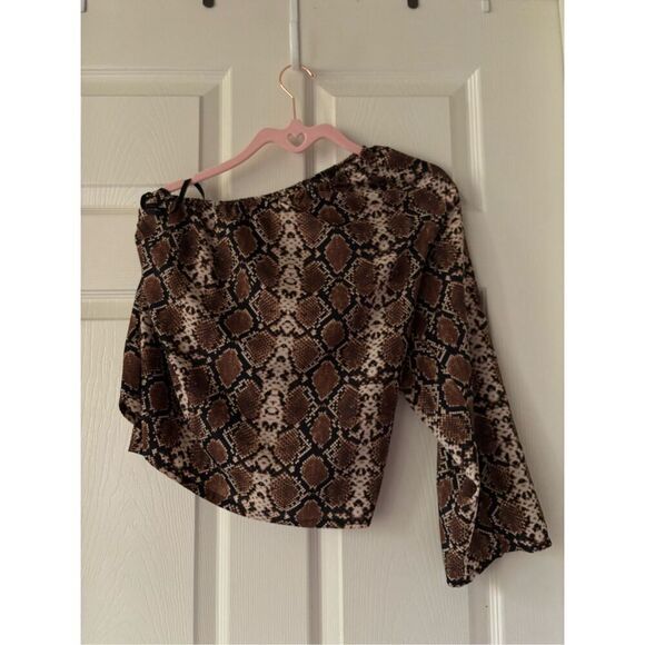 BCBG Snakeskin boho top - Picture 1 of 7